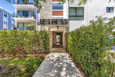 810 Salzedo St #10, Coral Gables, FL 33134 - Photo 19