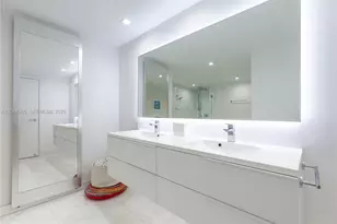 9940 W Bay Harbor Dr, Bay Harbor Islands, FL 33154 - Photo 31
