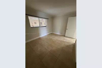 8635 NW 8th St #303, Miami, FL 33126 - Photo 7