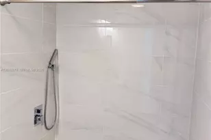 453 SW 2nd St, Miami, FL 33130 - Photo 1