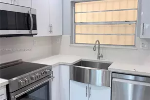 453 SW 2nd St, Miami, FL 33130 - Photo 1