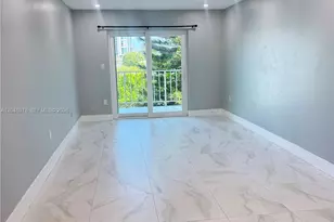 453 SW 2nd St, Miami, FL 33130 - Photo 3