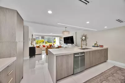 155 Ocean Lane Dr #413, Key Biscayne, FL 33149 - Photo 13