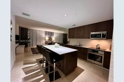 88 SW 7th St #808, Miami, FL 33130 - Photo 5
