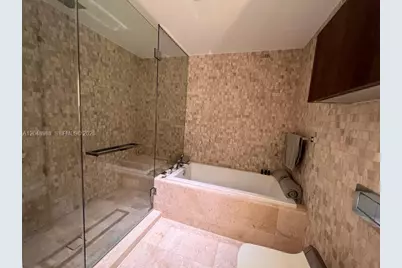 88 SW 7th St #808, Miami, FL 33130 - Photo 19