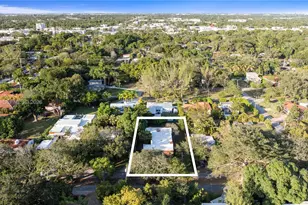 665 NE 117th St, Biscayne Park, FL 33161 - Photo 29