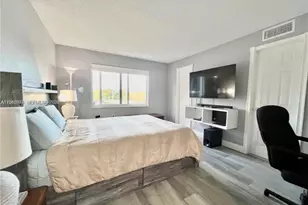 4255 N University Dr, Sunrise, FL 33351 - Photo 11