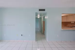 8050 NW 8th St, Miami, FL 33126 - Photo 7