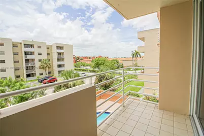 8050 NW 8th St #1306, Miami, FL 33126 - Photo 35