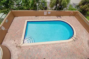 8050 NW 8th St, Miami, FL 33126 - Photo 39
