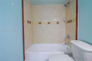 8050 NW 8th St, Miami, FL 33126 - Photo 31