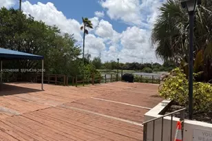 4174 Inverrary Dr, Lauderhill, FL 33319 - Photo 13