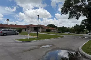 4174 Inverrary Dr, Lauderhill, FL 33319 - Photo 9