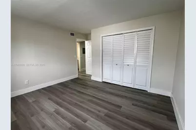 1345 W 28th St #4, Hialeah, FL 33010 - Photo 15