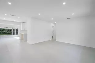 321 NW 36th St, Oakland Park, FL 33309 - Photo 5