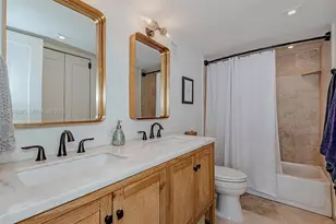 600 NE 36th St, Miami, FL 33137 - Photo 75