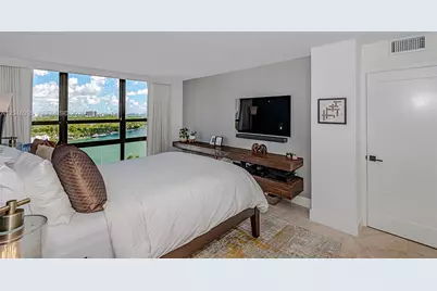 600 NE 36th St #2018, Miami, FL 33137 - Photo 81