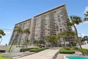 600 NE 36th St, Miami, FL 33137 - Photo 15