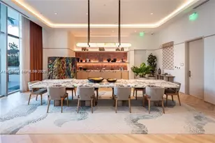 77 SE 5th St, Miami, FL 33131 - Photo 35