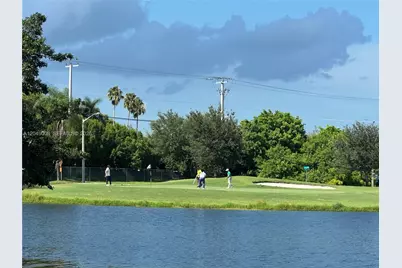 101 SW 132nd Way #112J, Pembroke Pines, FL 33027 - Photo 17