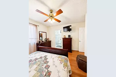 5800 W 18th Ln, Hialeah, FL 33012 - Photo 11