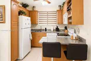 5800 W 18th Ln, Hialeah, FL 33012 - Photo 9