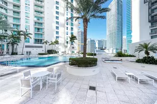 300 S Biscayne Blvd, Miami, FL 33131 - Photo 21