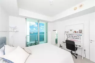 300 S Biscayne Blvd, Miami, FL 33131 - Photo 17