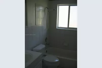 136 NW 14th Way #., Dania Beach, FL 33004 - Photo 3