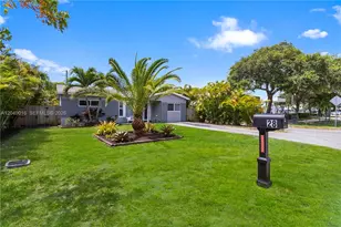 28 SE 7th St, Dania Beach, FL 33004 - Photo 3