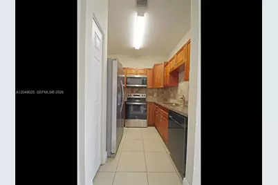 1308 N Santa Catalina Cir, North Lauderdale, FL 33068 - Photo 5
