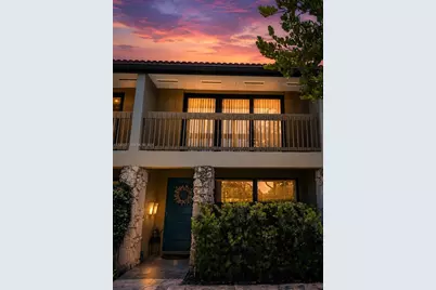 6047 Bayview Dr, Fort Lauderdale, FL 33308 - Photo 1
