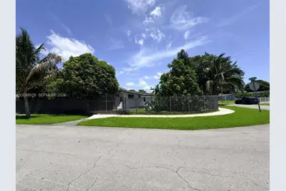 19202 NW 23rd Ct, Miami Gardens, FL 33056 - Photo 17