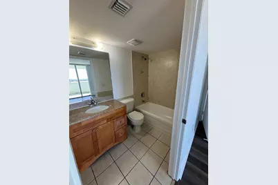 219 NW 12th Ave #911, Miami, FL 33128 - Photo 15