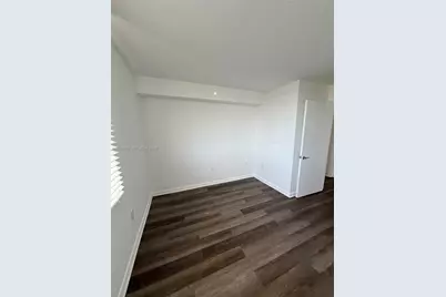 219 NW 12th Ave #911, Miami, FL 33128 - Photo 9