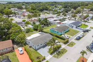 20630 NW 37th Ct, Miami Gardens, FL 33055 - Photo 35