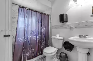 20630 NW 37th Ct, Miami Gardens, FL 33055 - Photo 15