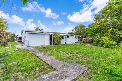 20630 NW 37th Ct, Miami Gardens, FL 33055 - Photo 23