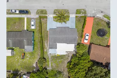 20630 NW 37th Ct, Miami Gardens, FL 33055 - Photo 33