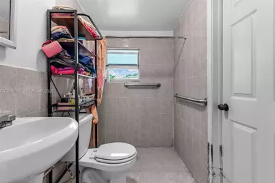 20630 NW 37th Ct, Miami Gardens, FL 33055 - Photo 21
