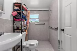20630 NW 37th Ct, Miami Gardens, FL 33055 - Photo 21