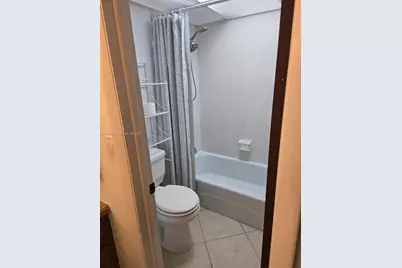 3690 Inverrary Dr #2Q, Lauderhill, FL 33319 - Photo 23