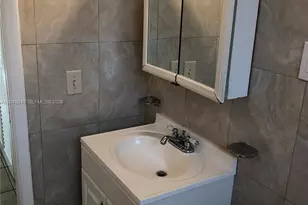 13215 NE 6th Ave, North Miami, FL 33161 - Photo 9