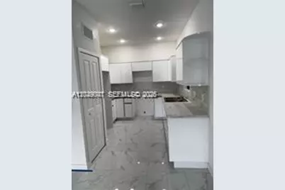 1717 NW 70th St, Miami, FL 33147 - Photo 3