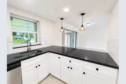 3741 NW 95th Ter #1502, Sunrise, FL 33351 - Photo 11