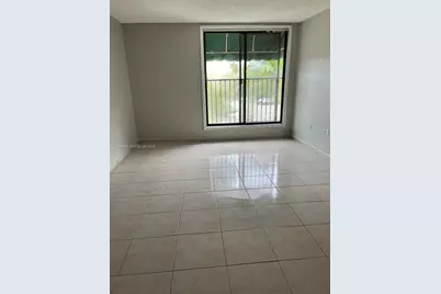 666 W 81st St #318, Hialeah, FL 33014 - Photo 3