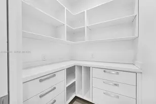 8871 SW 28th St, Miami, FL 33165 - Photo 9