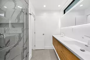 8871 SW 28th St, Miami, FL 33165 - Photo 25