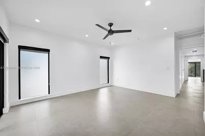 8871 SW 28th St, Miami, FL 33165 - Photo 21