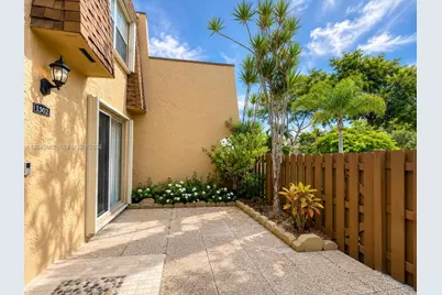 3741 NW 95th Ter #1502, Sunrise, FL 33351 - Photo 3